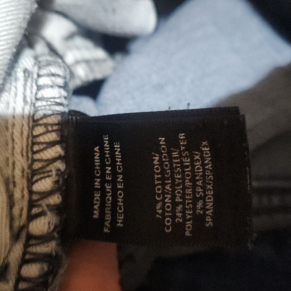 Kenneth Cole Indigo Skinny Jeans Size 32x30 - Picture 15 of 15
